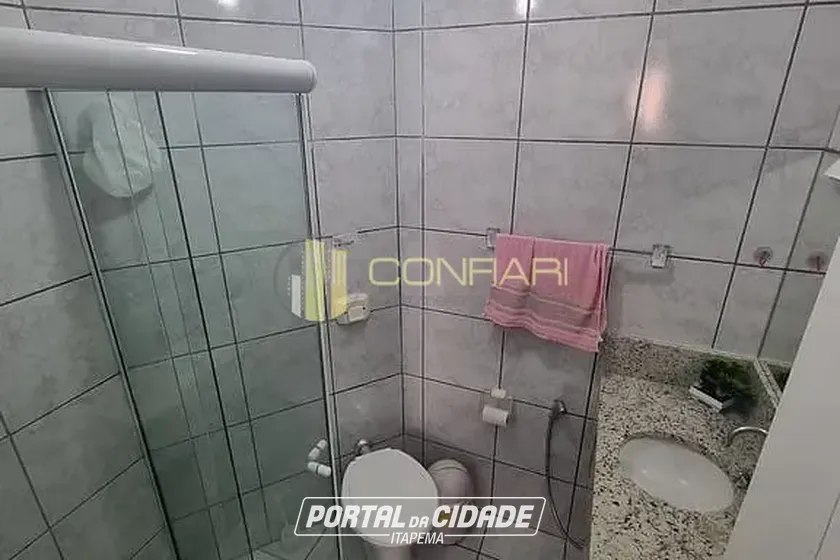Apartamento &agrave; venda - 110m&sup2; - Meia Praia