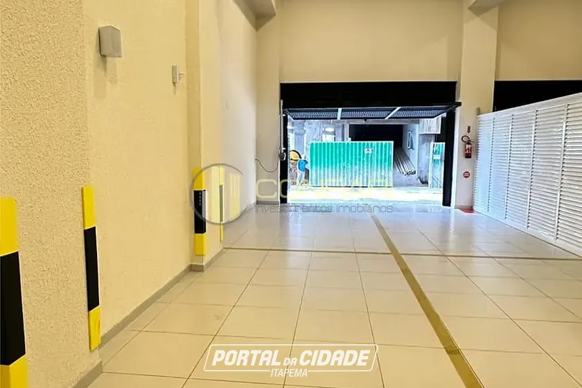 Apartamento &agrave; venda - 136m&sup2; - Meia Praia