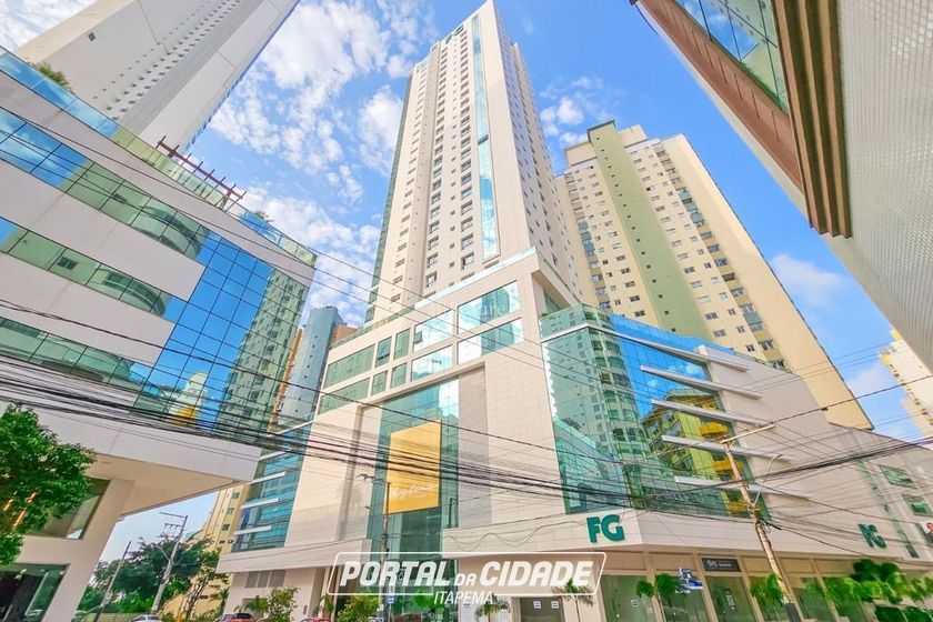 Apartamento &agrave; venda - 150m&sup2; - Pioneiros