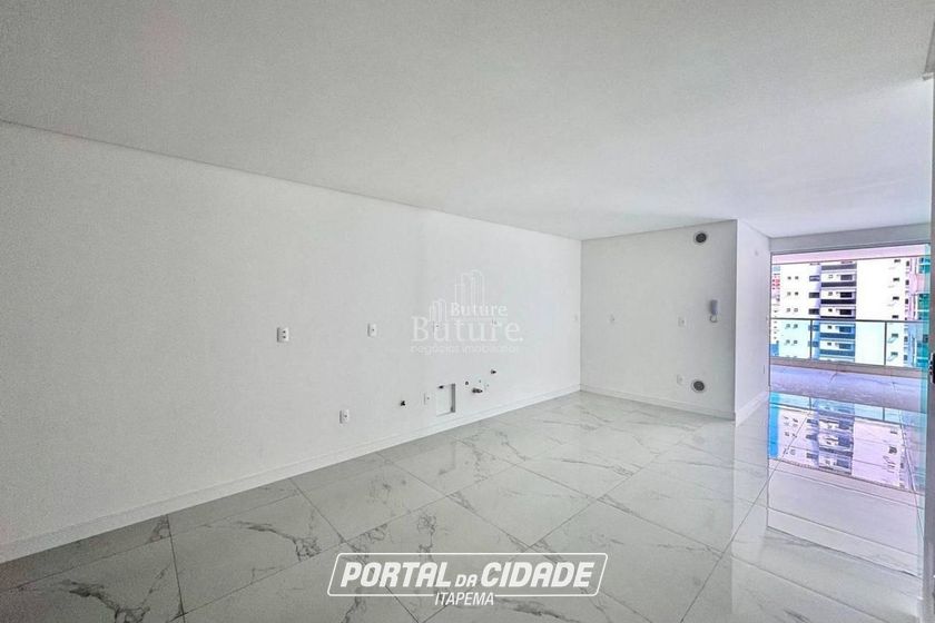 Apartamento &agrave; venda - Meia Praia
