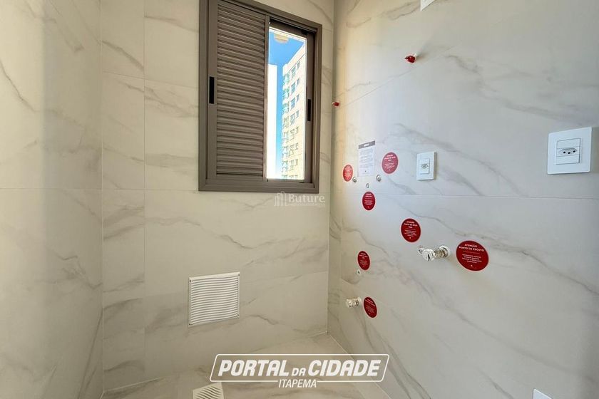 Apartamento &agrave; venda - 105m&sup2; - Centro