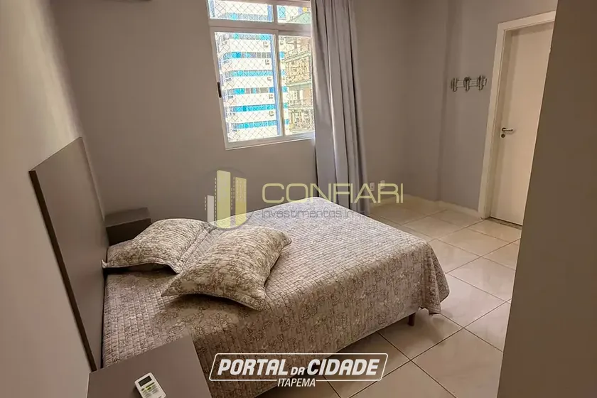 Apartamento &agrave; venda - 154m&sup2; - Meia Praia