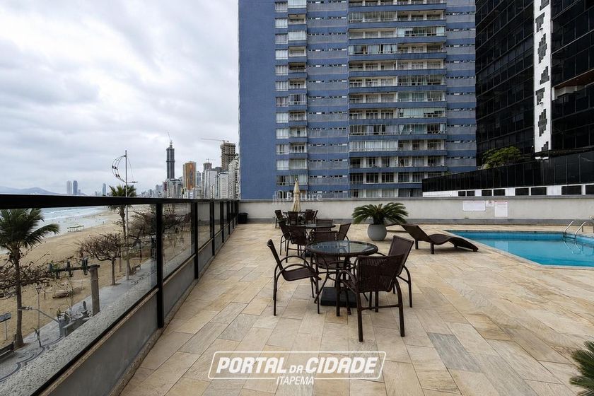 Apartamento &agrave; venda - 130m&sup2; - Centro