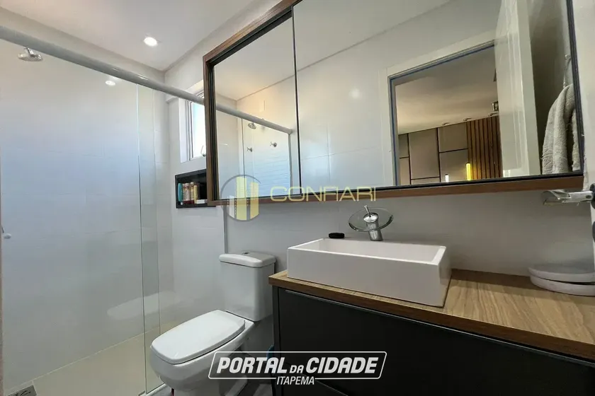 Apartamento &agrave; venda - 113m&sup2; - Meia Praia