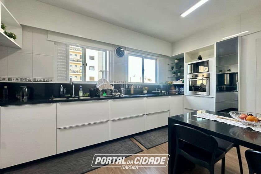 Apartamento &agrave; venda - 415m&sup2; - Meia Praia