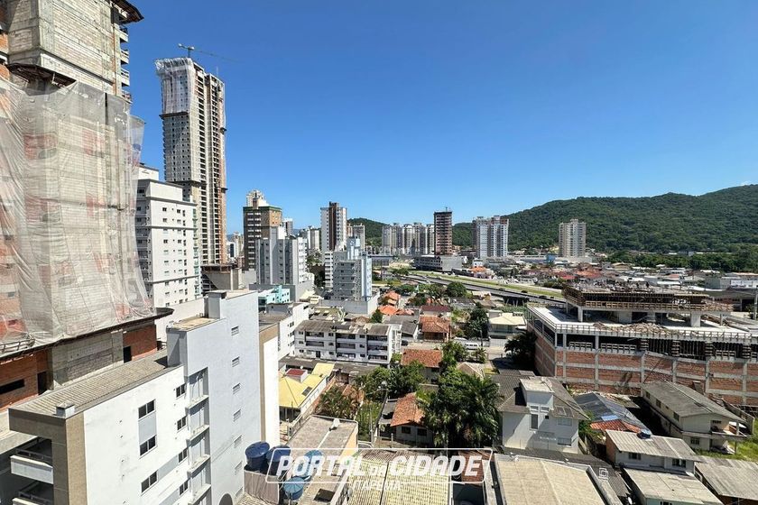 Apartamento &agrave; venda - 115m&sup2; - Centro
