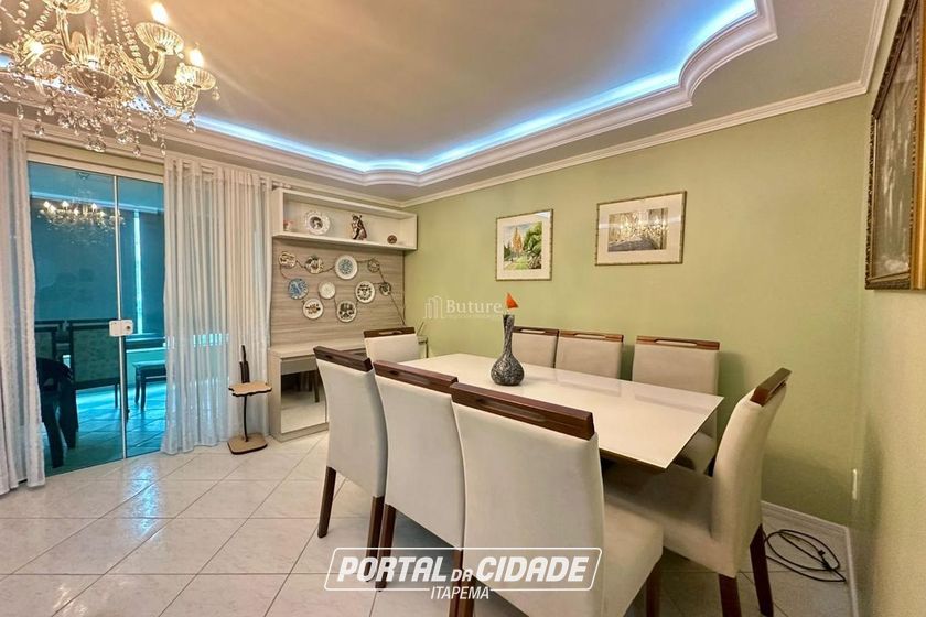 Apartamento &agrave; venda - 107m&sup2; - Meia Praia