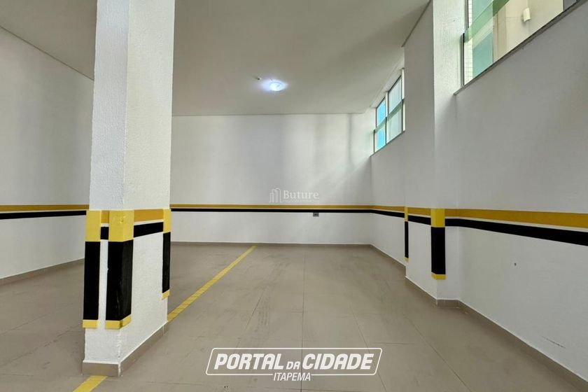 Apartamento &agrave; venda - 240m&sup2; - Meia Praia