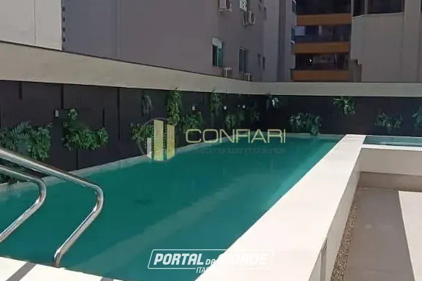 Apartamento &agrave; venda - 129m&sup2; - Meia Praia
