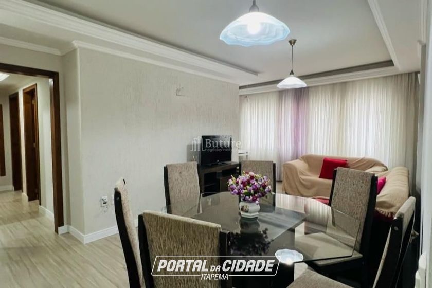 Apartamento &agrave; venda - 110m&sup2; - Meia Praia