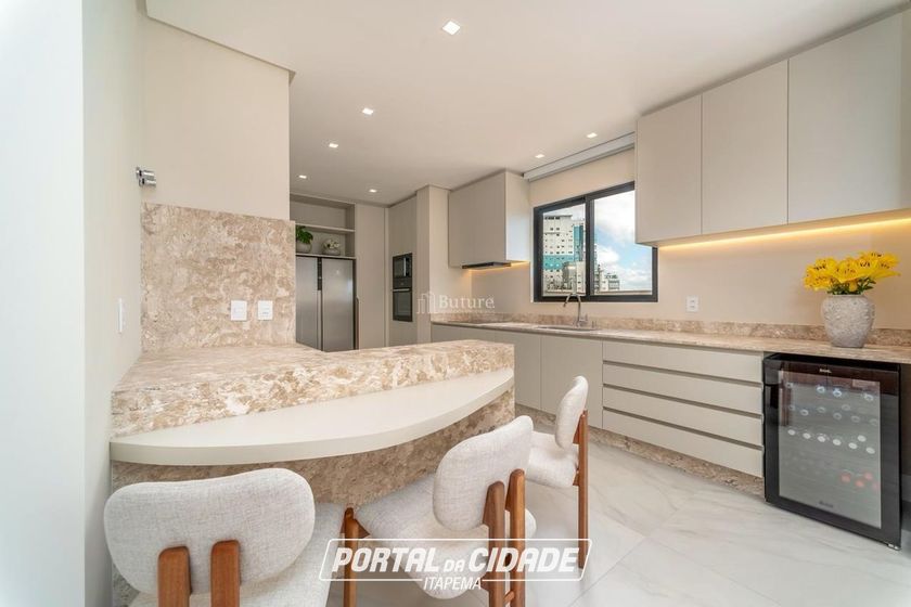 Apartamento &agrave; venda - 193m&sup2; - Barra Sul