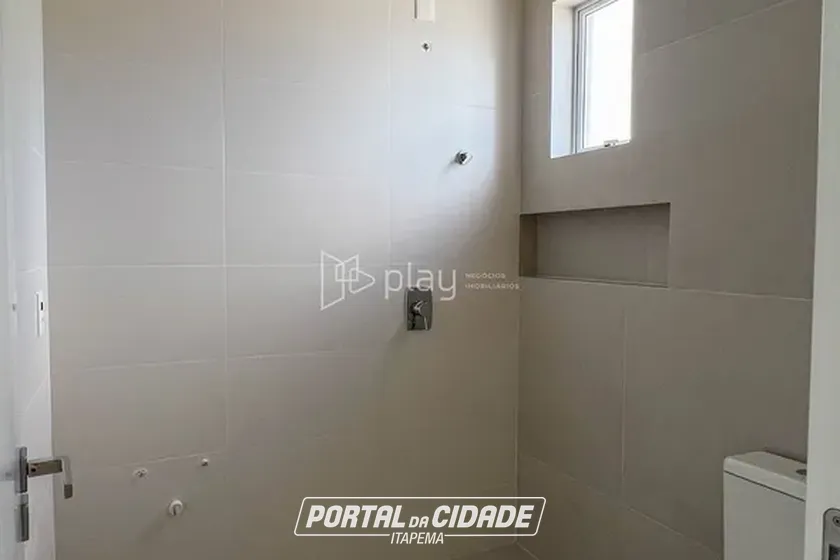 Apartamento &agrave; venda - 160m&sup2; - Meia Praia