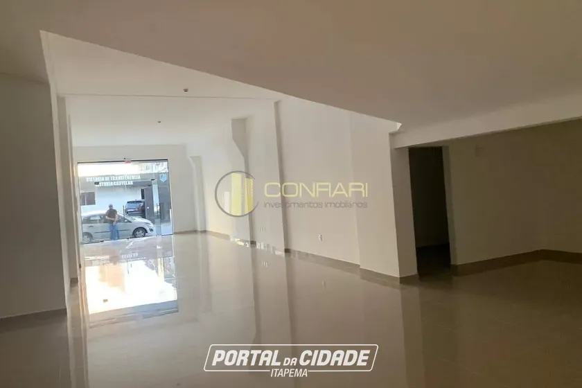 Sala Comercial para alugar - 140m&sup2; - Meia Praia
