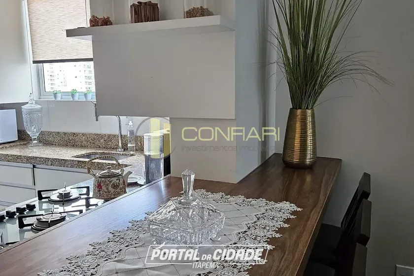 Apartamento &agrave; venda - 78m&sup2; - Meia Praia