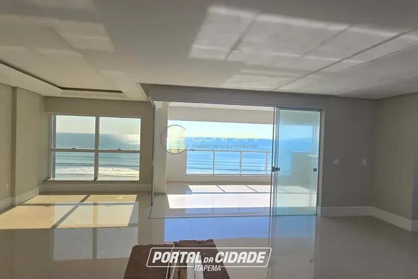 Apartamento &agrave; venda - 192m&sup2; - Meia Praia