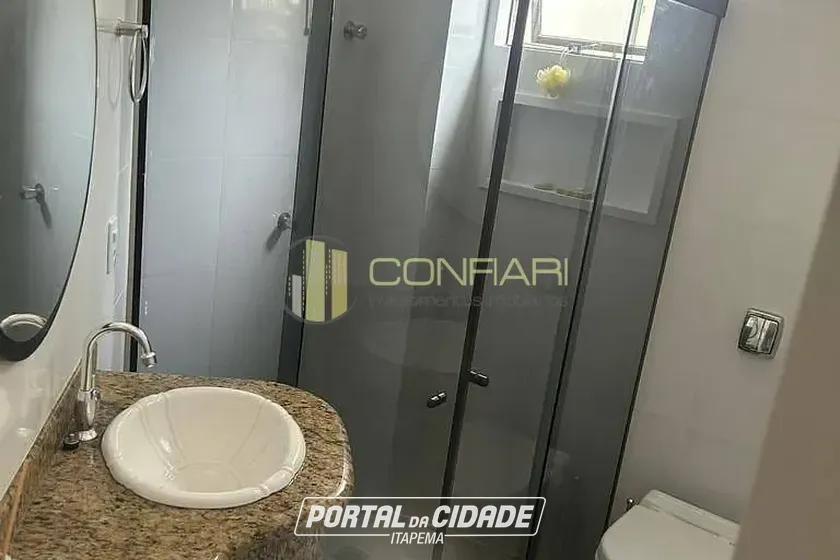 Apartamento &agrave; venda - 126m&sup2; - Meia Praia