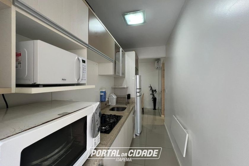 Apartamento para alugar - Meia Praia