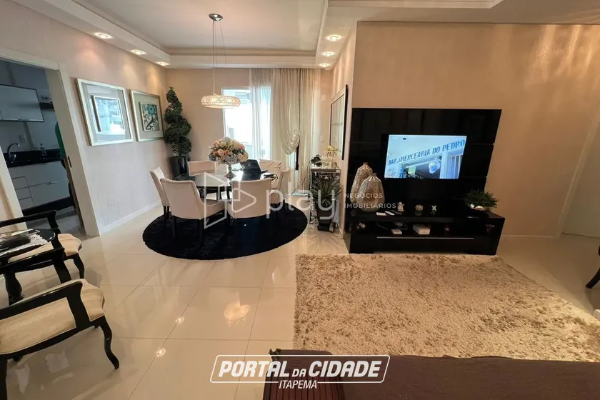 Apartamento &agrave; venda - 115m&sup2; - Meia Praia