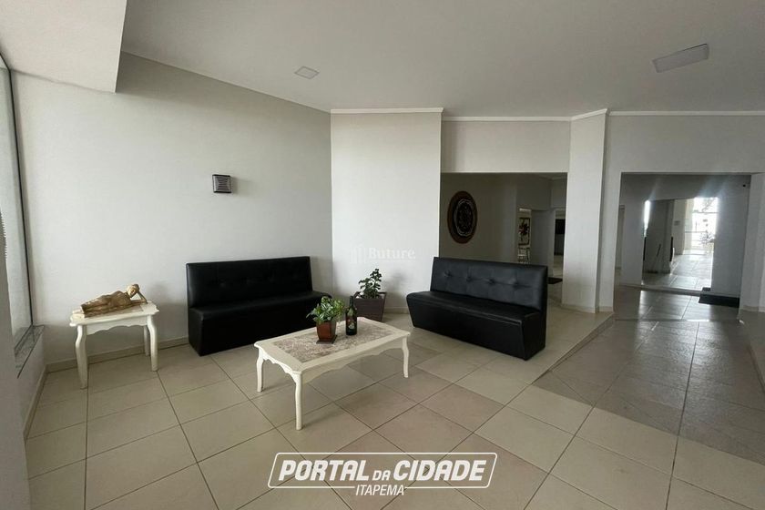Apartamento &agrave; venda - 80m&sup2; - Meia Praia
