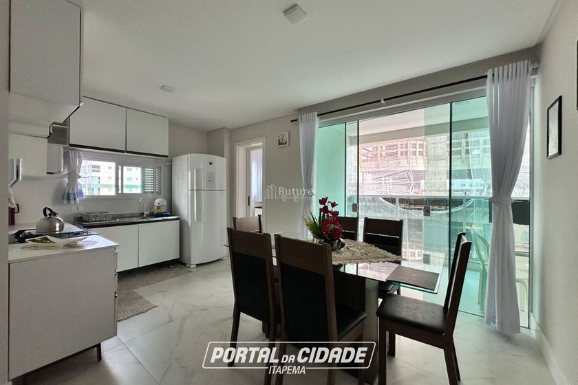 Apartamento &agrave; venda - 86m&sup2; - Meia Praia