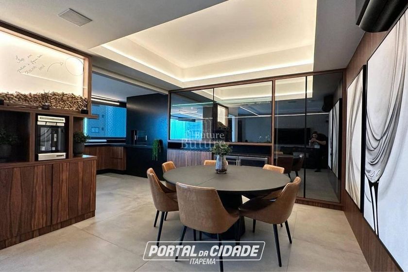Apartamento &agrave; venda - 400m&sup2; - Meia Praia