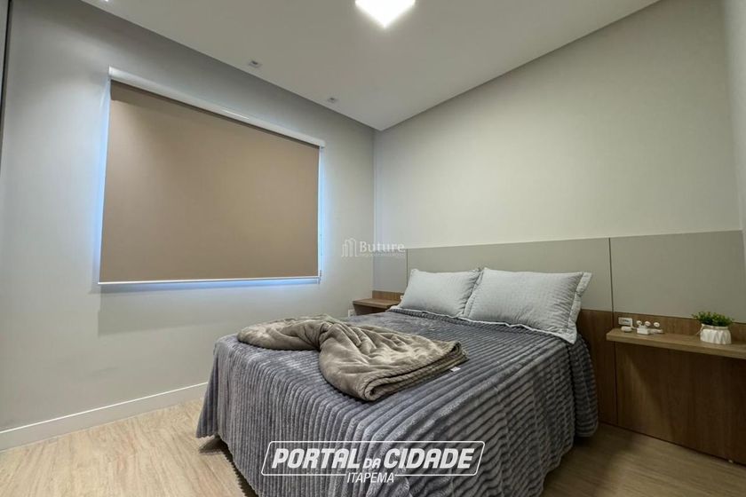 Apartamento &agrave; venda - 85m&sup2; - Meia Praia