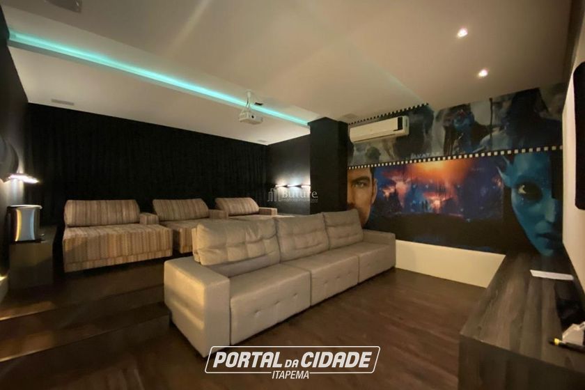 Apartamento &agrave; venda - 1872m&sup2; - Meia Praia