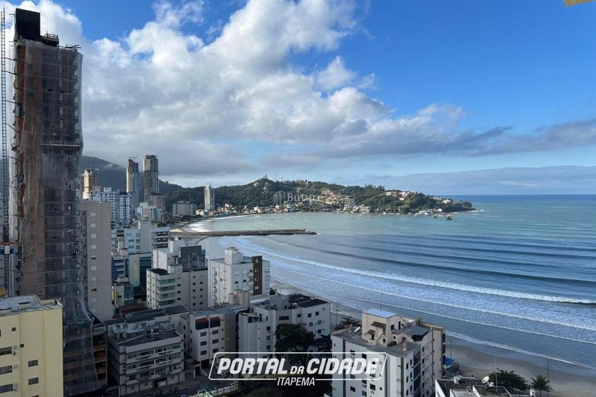 Apartamento &agrave; venda - 138m&sup2; - Centro