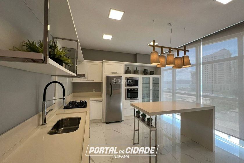 Apartamento &agrave; venda - Meia Praia