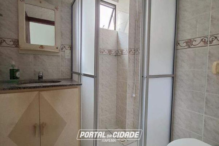 Apartamento para alugar - 134m&sup2; - Meia Praia
