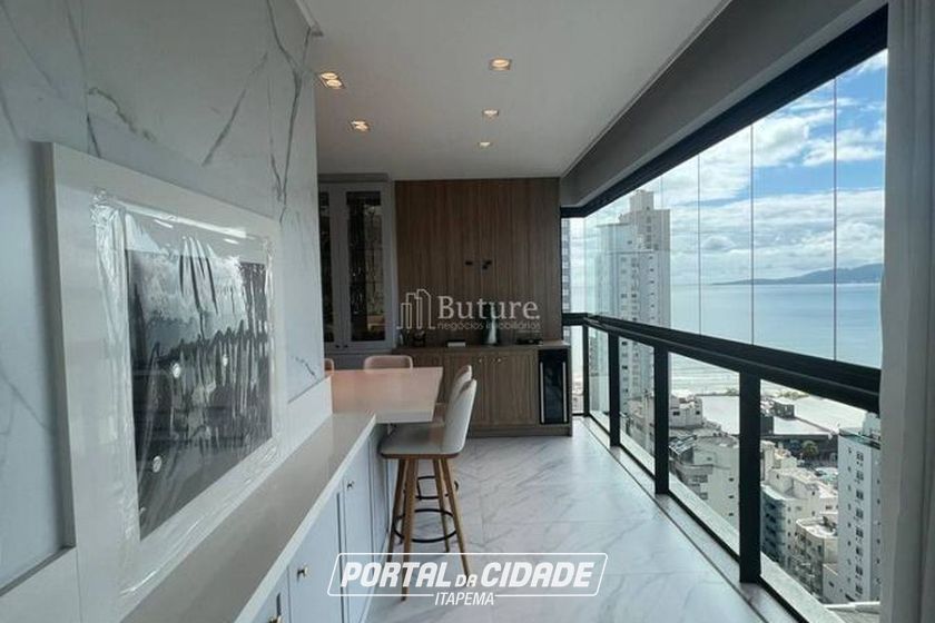 Apartamento &agrave; venda - Meia Praia