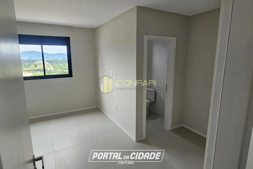 Apartamento &agrave; venda - 116m&sup2; - Meia Praia