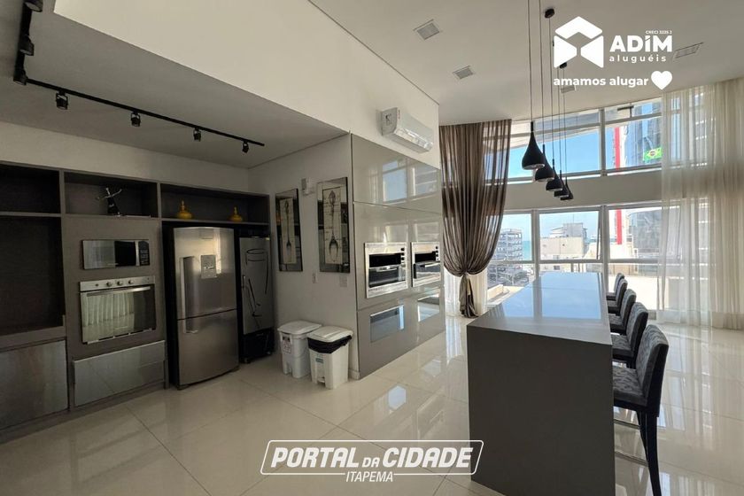 Apartamento para alugar - 190m&sup2; - Meia Praia