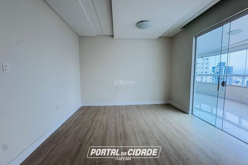 Apartamento &agrave; venda - 122m&sup2; - Centro
