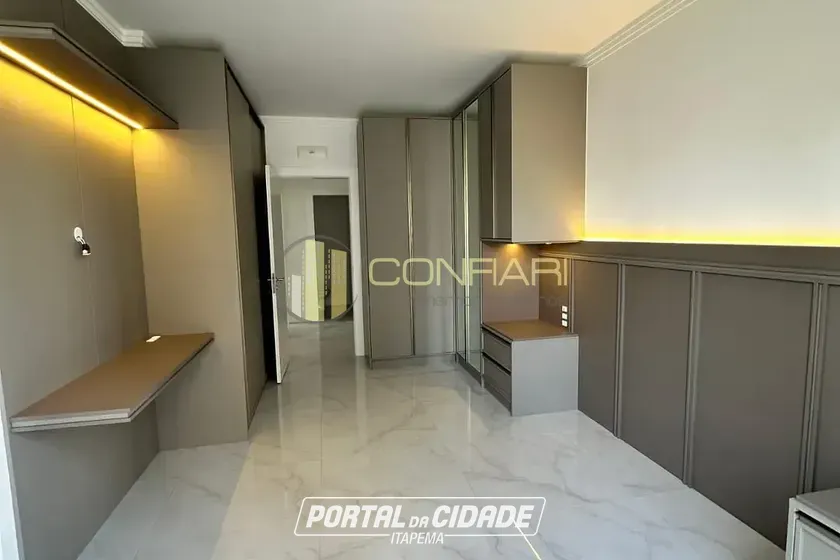 Apartamento &agrave; venda - 163m&sup2; - meia praia