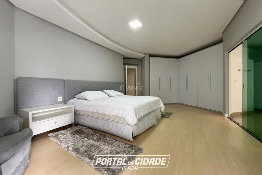 Apartamento &agrave; venda - 350m&sup2; - Meia Praia