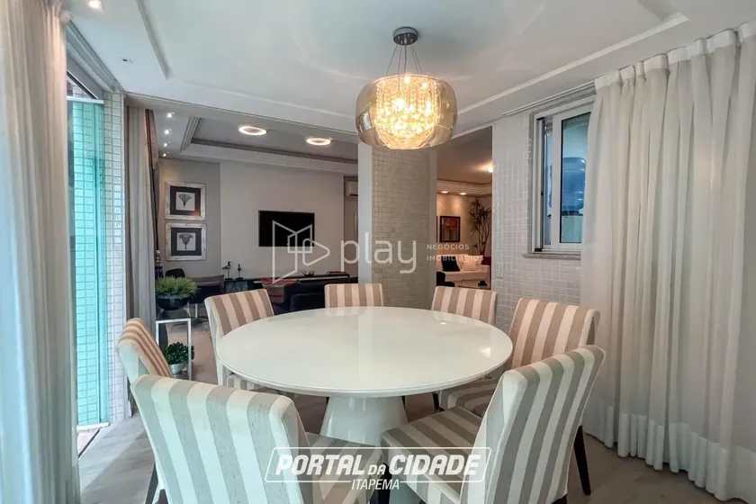 Apartamento &agrave; venda - 165m&sup2; - Centro