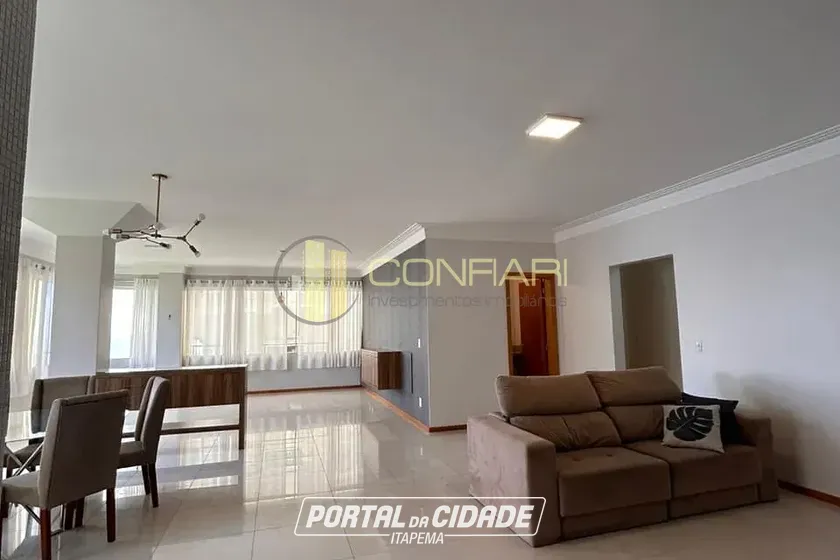 Apartamento &agrave; venda - 212m&sup2; - Meia praia