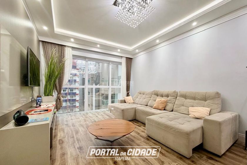 Apartamento &agrave; venda - 170m&sup2; - Meia Praia