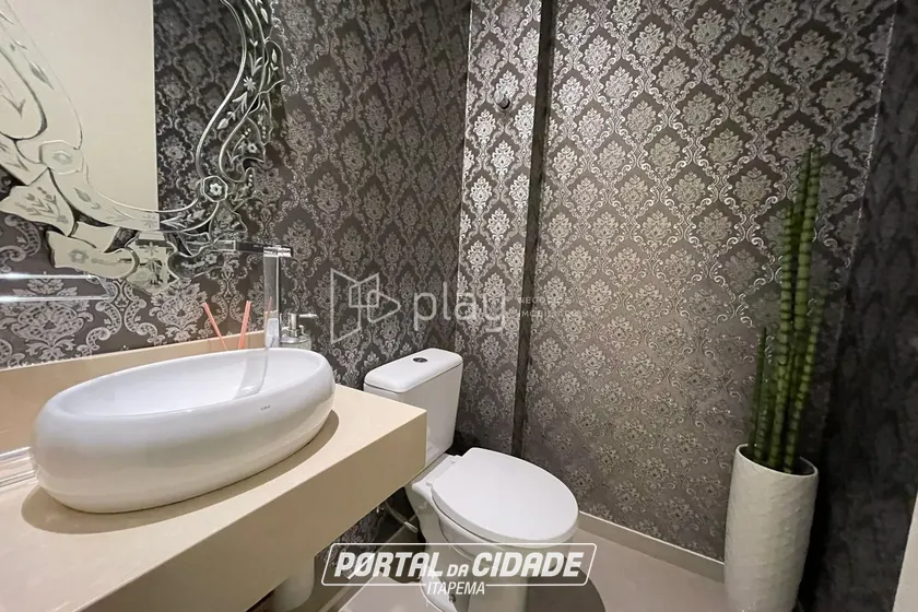 Apartamento &agrave; venda - 130m&sup2; - Meia Praia