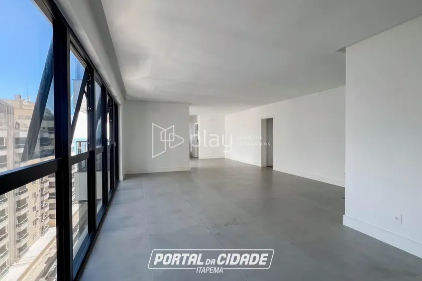 Apartamento &agrave; venda - 207m&sup2; - Meia Praia