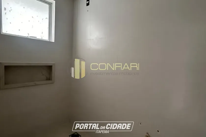 Apartamento &agrave; venda - 132m&sup2; - MEIA PRAIA
