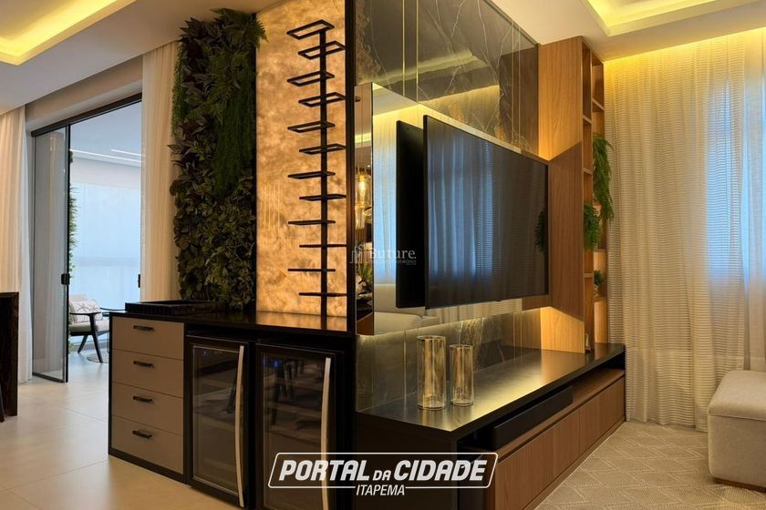 Apartamento &agrave; venda - 162m&sup2; - Meia Praia