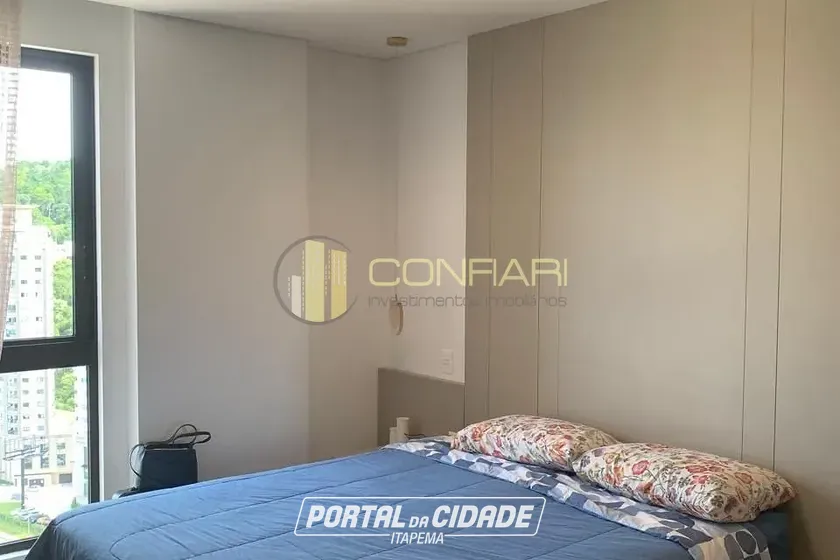 Apartamento para alugar - 125m&sup2; - Meia Praia