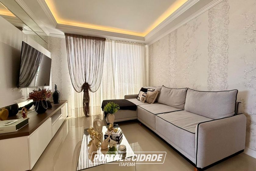 Apartamento &agrave; venda - 160m&sup2; - Meia Praia