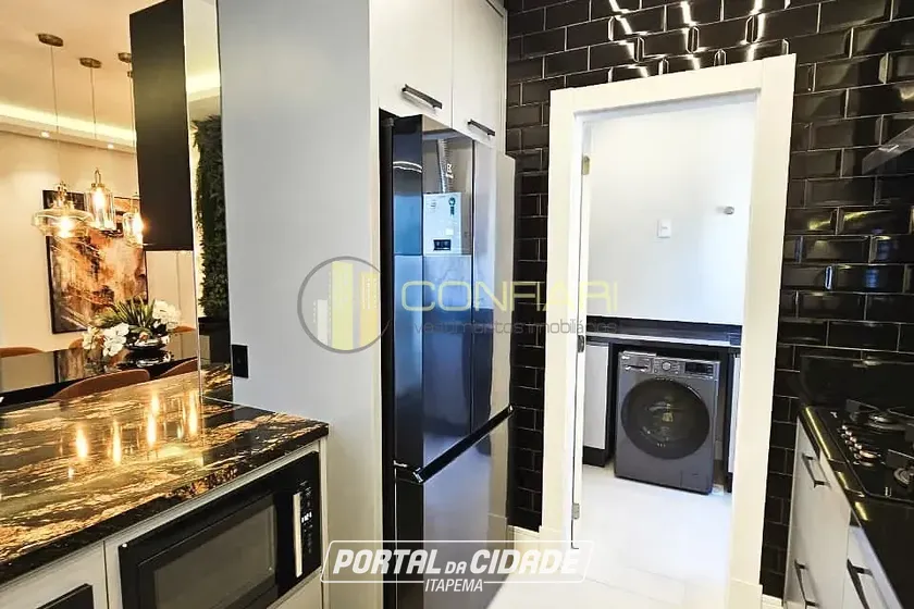 Apartamento &agrave; venda - 162m&sup2; - Meia Praia