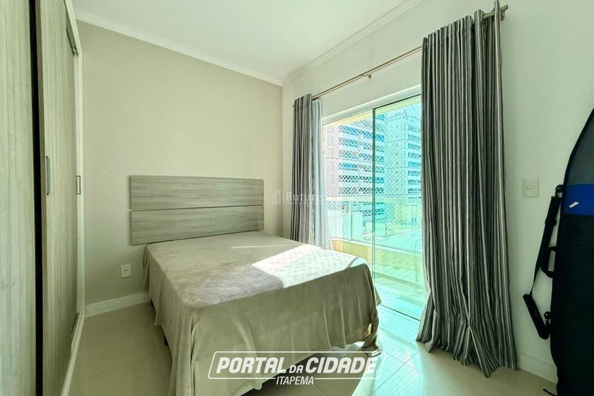 Apartamento &agrave; venda - 150m&sup2; - Meia Praia