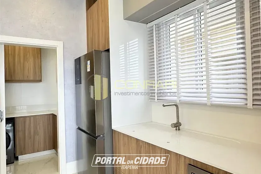 Apartamento &agrave; venda - 136m&sup2; - Meia Praia