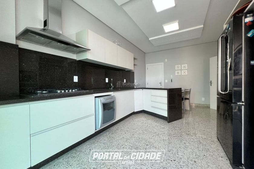 Apartamento &agrave; venda - 350m&sup2; - Meia Praia