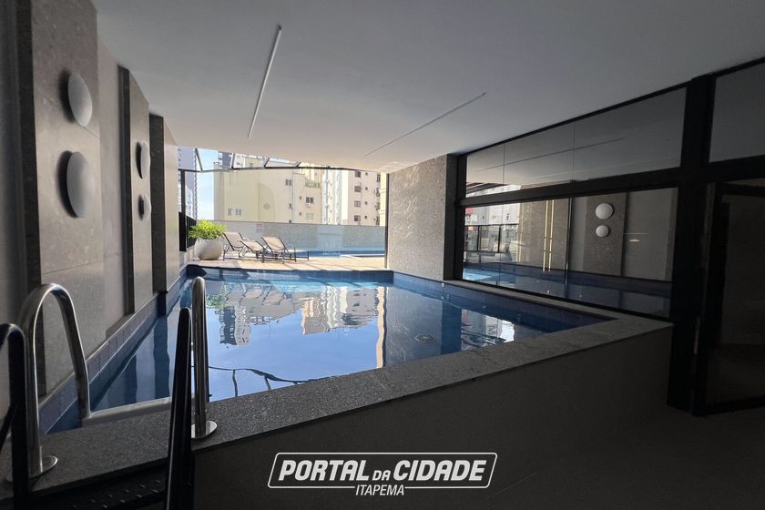 Apartamento &agrave; venda - 206m&sup2; - Meia Praia